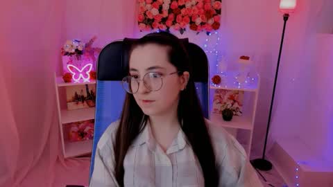 Snapshot of virtualvoyant chatting on September 17, 2025, 4:36 am your love online show from September 17, 2025, 4:36 am