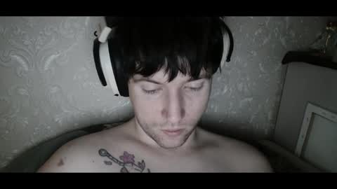 vitiligoboyy online show from May 14, 2026, 2:07 am