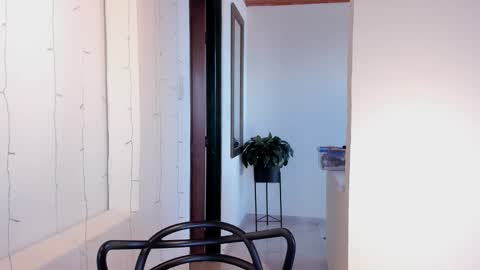 Vito Ferrer online show from November 25, 2025, 12:38 pm