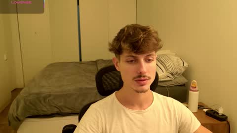 vitoraugustoxxx online show from May 18, 2026, 4:57 pm
