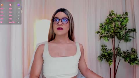 Snapshot of vitta_alfayed chatting on March 9, 2025, 6:11 pm VittaaaPlease help me with your thumbs up its important online show from March 9, 2025, 6:11 pm