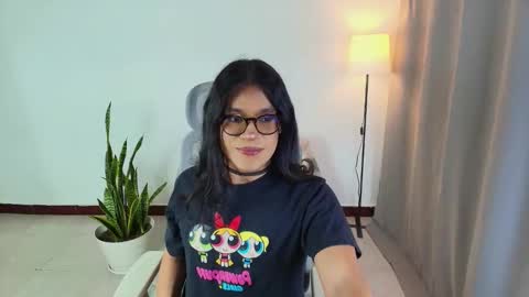 Snapshot of vitta_alfayed chatting on October 17, 2025, 2:15 am VittaaaPlease help me with your thumbs up its important  online show from October 17, 2025, 2:15 am