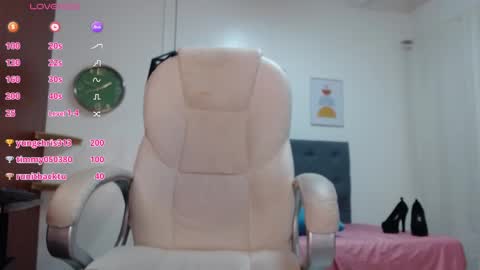 VITTORIA  online show from January 3, 2025, 7:29 pm