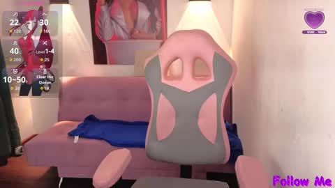 Snapshot of vittoria_lombardi07 chatting on October 8, 2025, 8:12 am VITTORIA  online show from October 8, 2025, 8:12 am