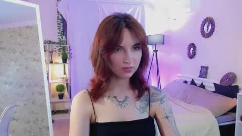 VittoriaNix online show from June 7, 2026, 6:22 pm