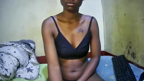 Snapshot of viva_sweet chatting on April 28, 2026, 7:46 am viva_sweet online show from April 28, 2026, 7:46 am
