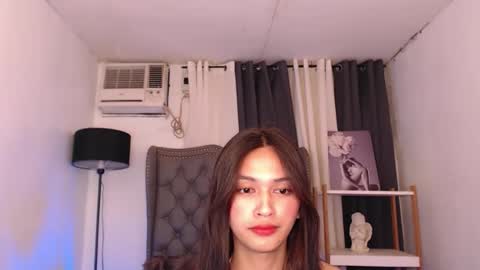 Snapshot of vivahot_zen chatting on October 17, 2025, 4:42 pm ZEN online show from October 17, 2025, 4:42 pm