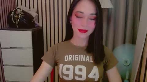 Snapshot of vivahotbabessandra chatting on April 23, 2026, 12:26 pm SANDRA GOING YOU online show from April 23, 2026, 12:26 pm