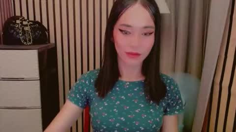 Snapshot of vivahotbabessandra chatting on April 27, 2026, 10:46 am SANDRA GOING YOU online show from April 27, 2026, 10:46 am