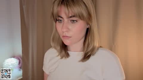 Snapshot of vivandellapenna chatting on October 12, 2025, 6:07 pm Melissa online show from October 12, 2025, 6:07 pm