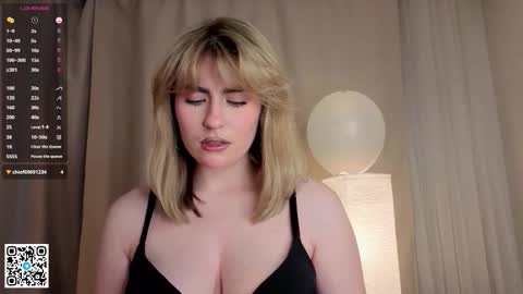 Snapshot of vivandellapenna chatting on November 15, 2025, 6:15 pm Melissa online show from November 15, 2025, 6:15 pm