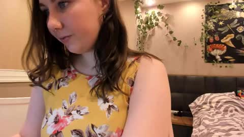 Snapshot of viverlove chatting on November 7, 2025, 7:03 pm Viv online show from November 7, 2025, 7:03 pm