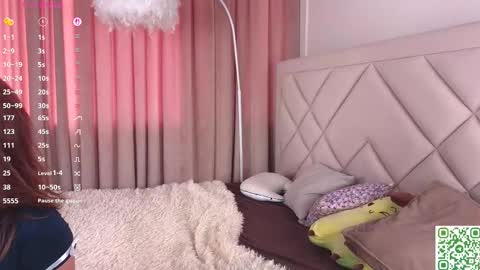 Snapshot of vivi_ennes chatting on October 11, 2025, 7:40 am You like my friends can call me LUNA  This is my first day here online show from October 11, 2025, 7:40 am