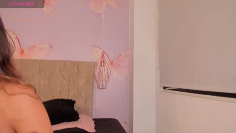Snapshot of vivi_prinncess chatting on March 30, 2026, 12:22 am Viviana online show from March 30, 2026, 12:22 am