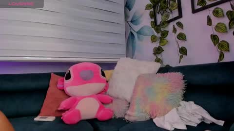Snapshot of vivi_prinncess chatting on May 2, 2026, 12:59 am Viviana online show from May 2, 2026, 12:59 am