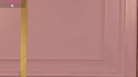 vivi_west online show from June 20, 2026, 6:22 pm