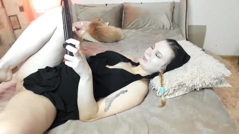 Snapshot of vivian_alison chatting on January 31, 2025, 8:12 pm vivian_alison online show from January 31, 2025, 8:12 pm