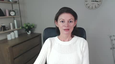 Snapshot of vivian_dream chatting on December 2, 2024, 6:41 am Vivian online show from December 2, 2024, 6:41 am