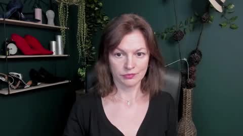 Snapshot of vivian_dream chatting on March 10, 2025, 6:59 am Vivian online show from March 10, 2025, 6:59 am