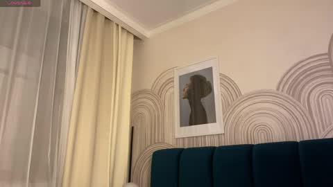 Snapshot of vivian_evans_ chatting on March 24, 2026, 12:59 am Vivian Evans online show from March 24, 2026, 12:59 am