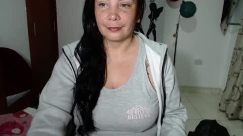 Snapshot of vivian_milf_paint chatting on September 19, 2025, 3:41 am vivian_milf_paint online show from September 19, 2025, 3:41 am