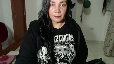 Snapshot of vivian_milf_paint chatting on September 27, 2025, 3:11 am vivian_milf_paint online show from September 27, 2025, 3:11 am