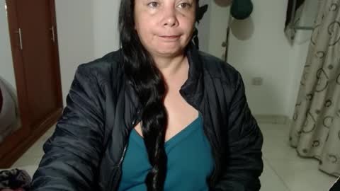 Snapshot of vivian_milf_paint chatting on October 10, 2025, 2:54 am vivian_milf_paint online show from October 10, 2025, 2:54 am