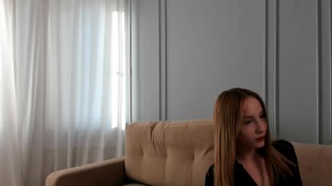 Snapshot of vivian_mooreee chatting on May 20, 2026, 3:18 pm Eva online show from May 20, 2026, 3:18 pm