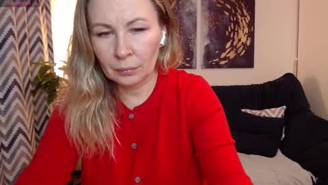 Snapshot of vivian_soul chatting on October 25, 2025, 6:13 pm Vivian online show from October 25, 2025, 6:13 pm