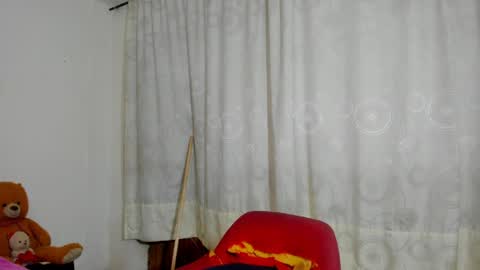 Snapshot of vivianalatin chatting on April 2, 2026, 11:02 pm instagram Viviana73215 online show from April 2, 2026, 11:02 pm