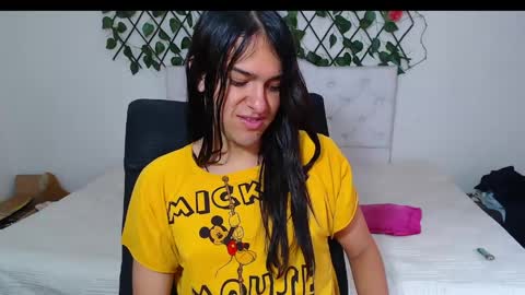 Snapshot of vivianalatin chatting on April 20, 2026, 12:08 pm instagram Viviana73215 online show from April 20, 2026, 12:08 pm