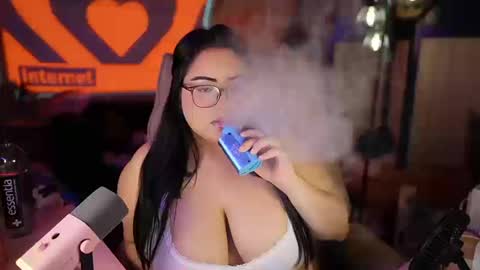 Vivi online show from September 24, 2025, 11:30 pm