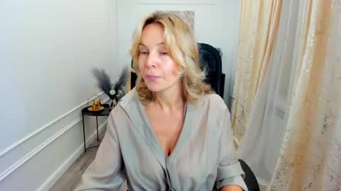 Sinti online show from June 19, 2026, 4:39 am