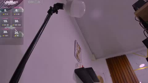 Vivi online show from February 24, 2025, 6:15 pm