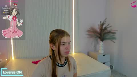 vivianowen9 online show from April 29, 2026, 12:09 pm
