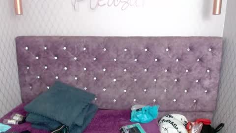 VivianRose online show from January 9, 2025, 3:15 am