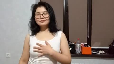 Viola online show from September 10, 2025, 2:06 pm