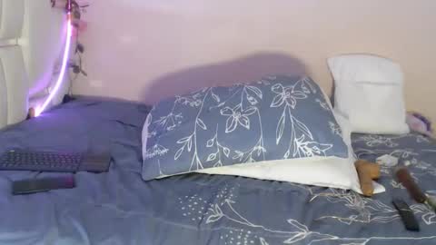 Snapshot of vivibless chatting on February 16, 2026, 10:06 pm vivi online show from February 16, 2026, 10:06 pm