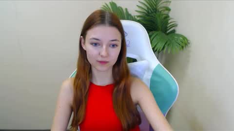 Snapshot of vivien_leight chatting on December 18, 2024, 10:02 pm Vivien online show from December 18, 2024, 10:02 pm