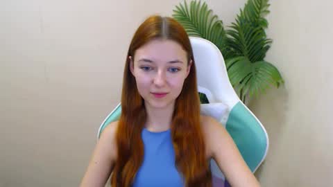 Snapshot of vivien_leight chatting on January 30, 2025, 12:50 am Vivien online show from January 30, 2025, 12:50 am