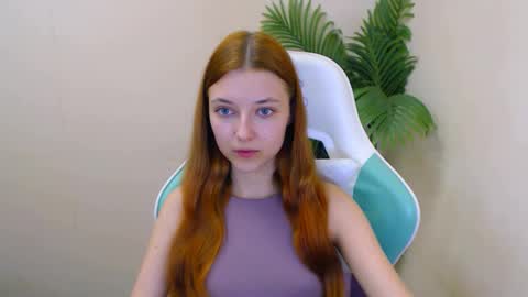 Snapshot of vivien_leight chatting on March 11, 2025, 12:54 am Vivien online show from March 11, 2025, 12:54 am