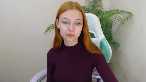 Snapshot of vivien_leight chatting on September 29, 2025, 5:12 am Vivien online show from September 29, 2025, 5:12 am