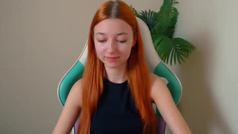 Snapshot of vivien_leight chatting on April 2, 2026, 6:38 pm Vivien online show from April 2, 2026, 6:38 pm