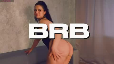 vivien_ross online show from June 11, 2026, 2:53 am