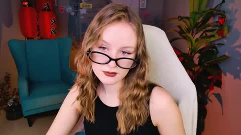 Vivien online show from March 19, 2026, 5:33 am