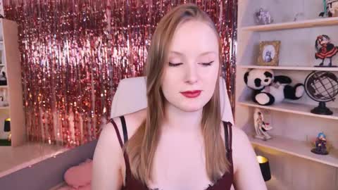 Vivien online show from March 21, 2026, 6:29 am