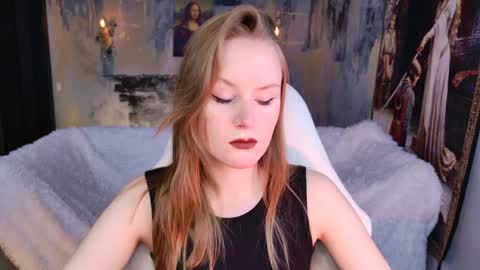 Snapshot of vivienleeigh chatting on April 3, 2026, 5:05 am Vivien online show from April 3, 2026, 5:05 am