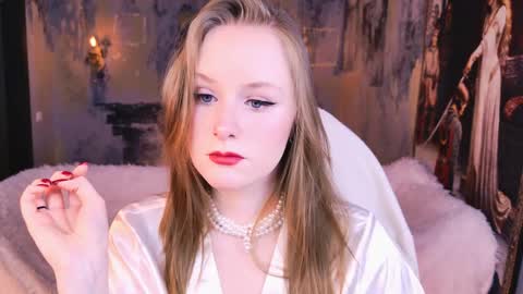Snapshot of vivienleeigh chatting on April 4, 2026, 5:27 am Vivien online show from April 4, 2026, 5:27 am