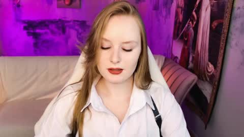 Snapshot of vivienleeigh chatting on May 2, 2026, 5:23 am Vivien online show from May 2, 2026, 5:23 am