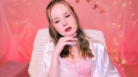 Snapshot of vivienleeigh chatting on May 11, 2026, 2:45 pm Vivien online show from May 11, 2026, 2:45 pm